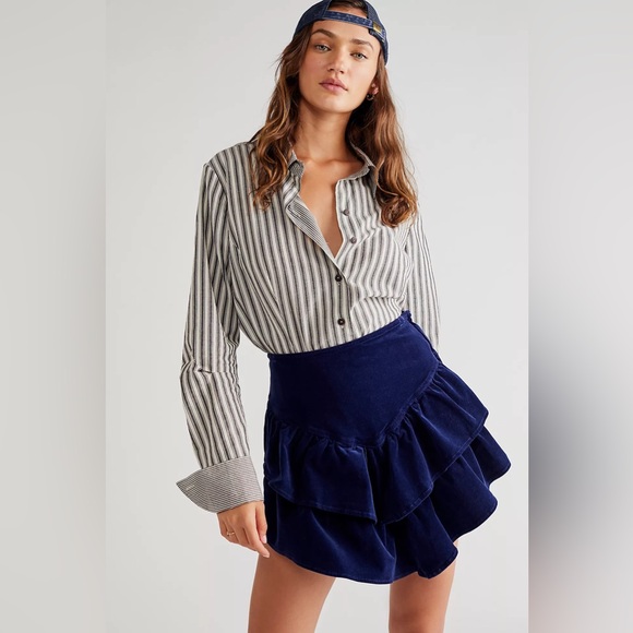 Mother the ruffle mini skirt navy corduroy - Picture 1 of 3